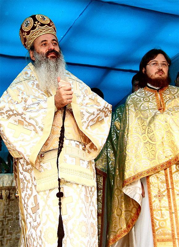 La sfințirea bisericii "Sfântul Ilie"